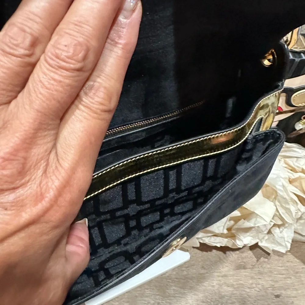 Roger Vivier black suede and gold patent leather handbag - Picture 6 of 9